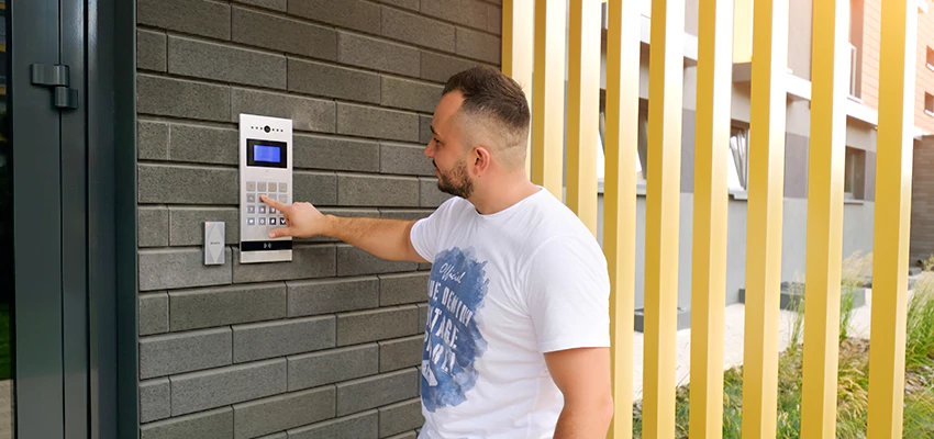 Locksmith Company For Smart Lock System Installation in Aliso Viejo, California